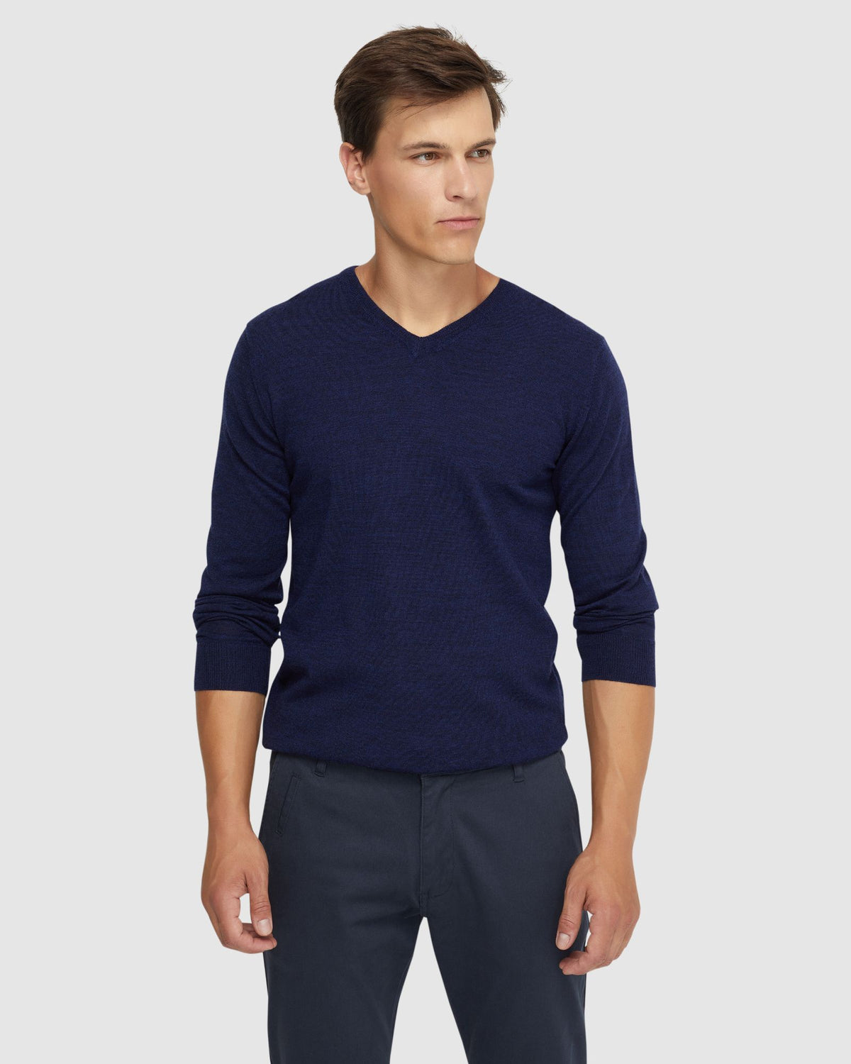 V-NECK PURE MERINO WOOL KNIT MENS KNITWEAR