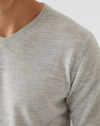 V-NECK PURE MERINO WOOL KNIT MENS KNITWEAR