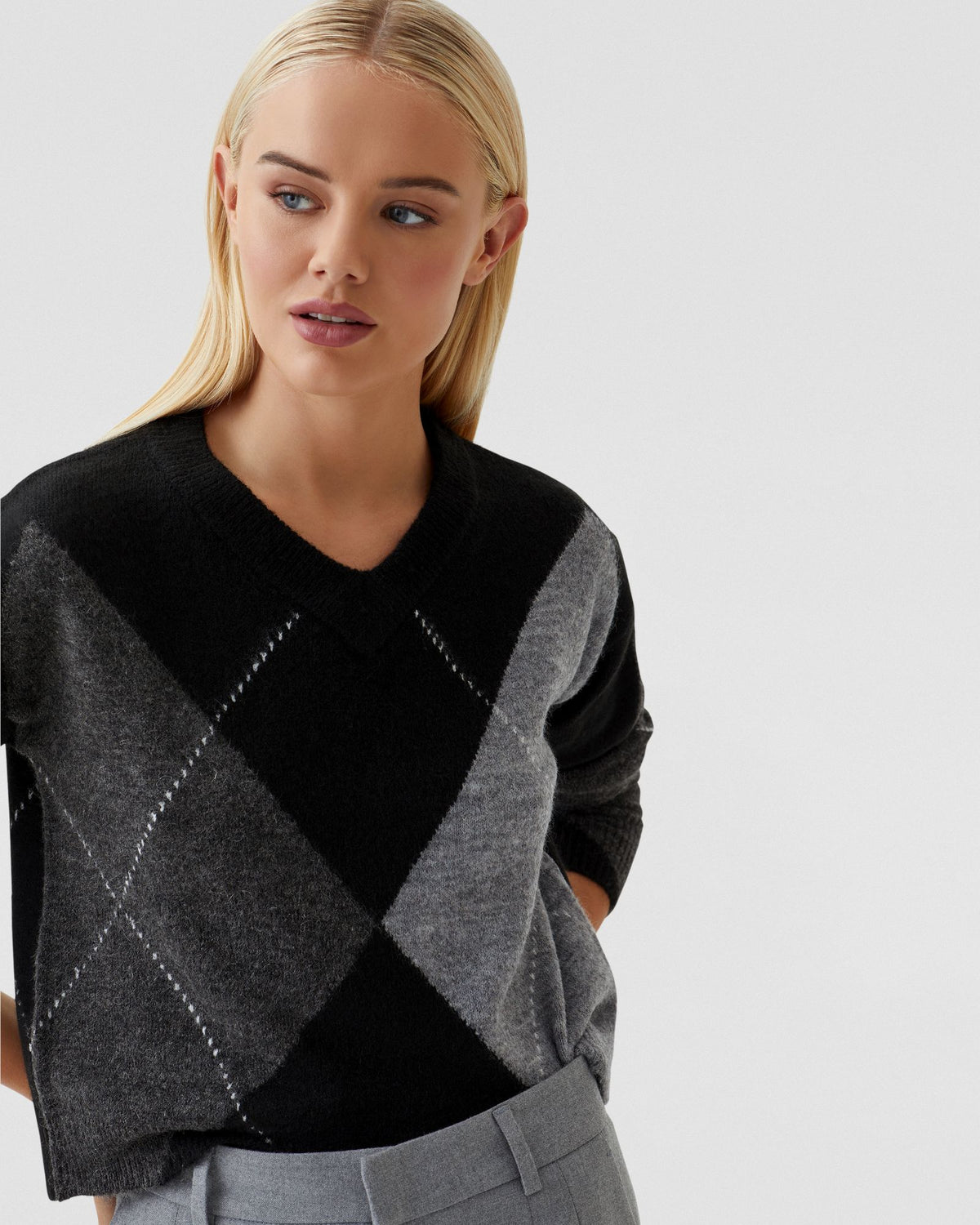LOWEN ARGYLE V-NECK KNIT - AVAILABLE ~ 1-2 weeks WOMENS KNITWEAR