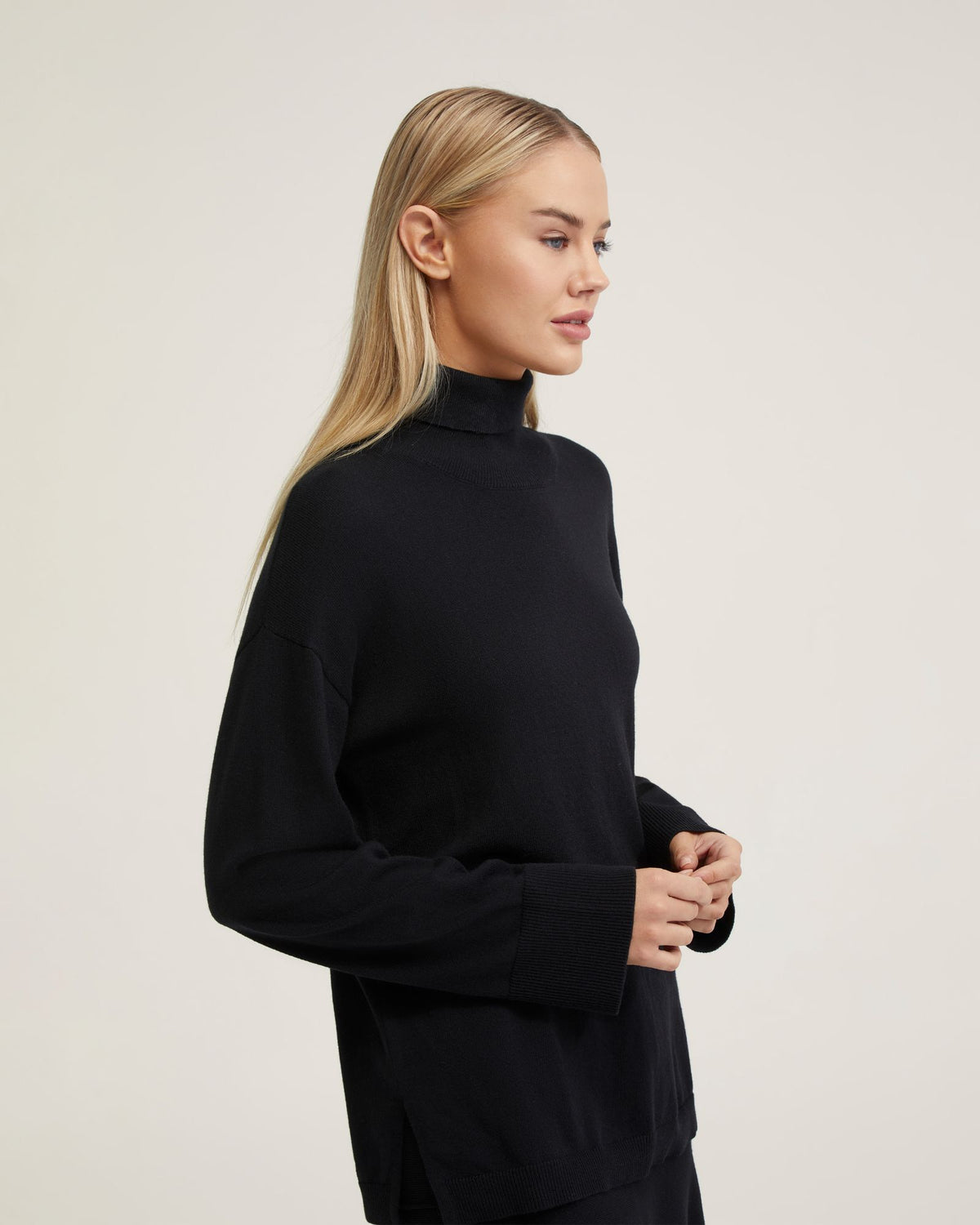 Totti Oversize Turtle Neck Knit