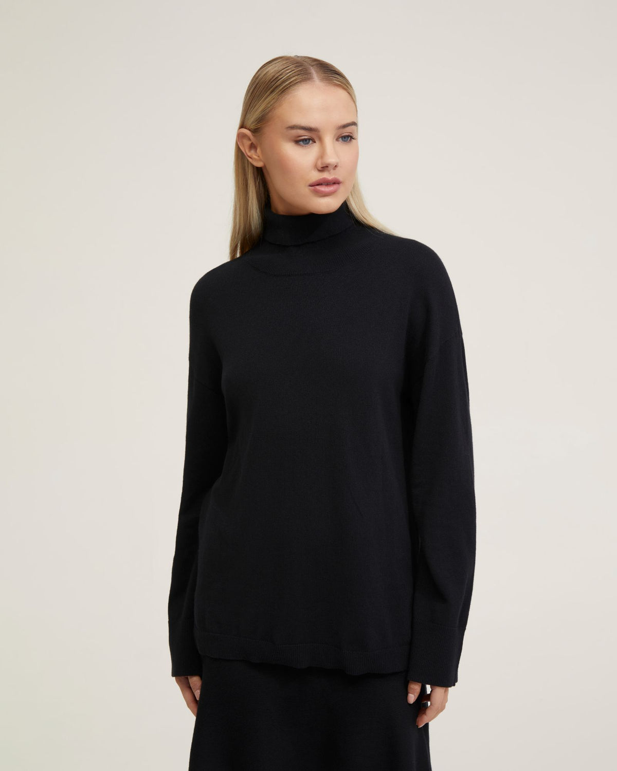 Totti Oversize Turtle Neck Knit