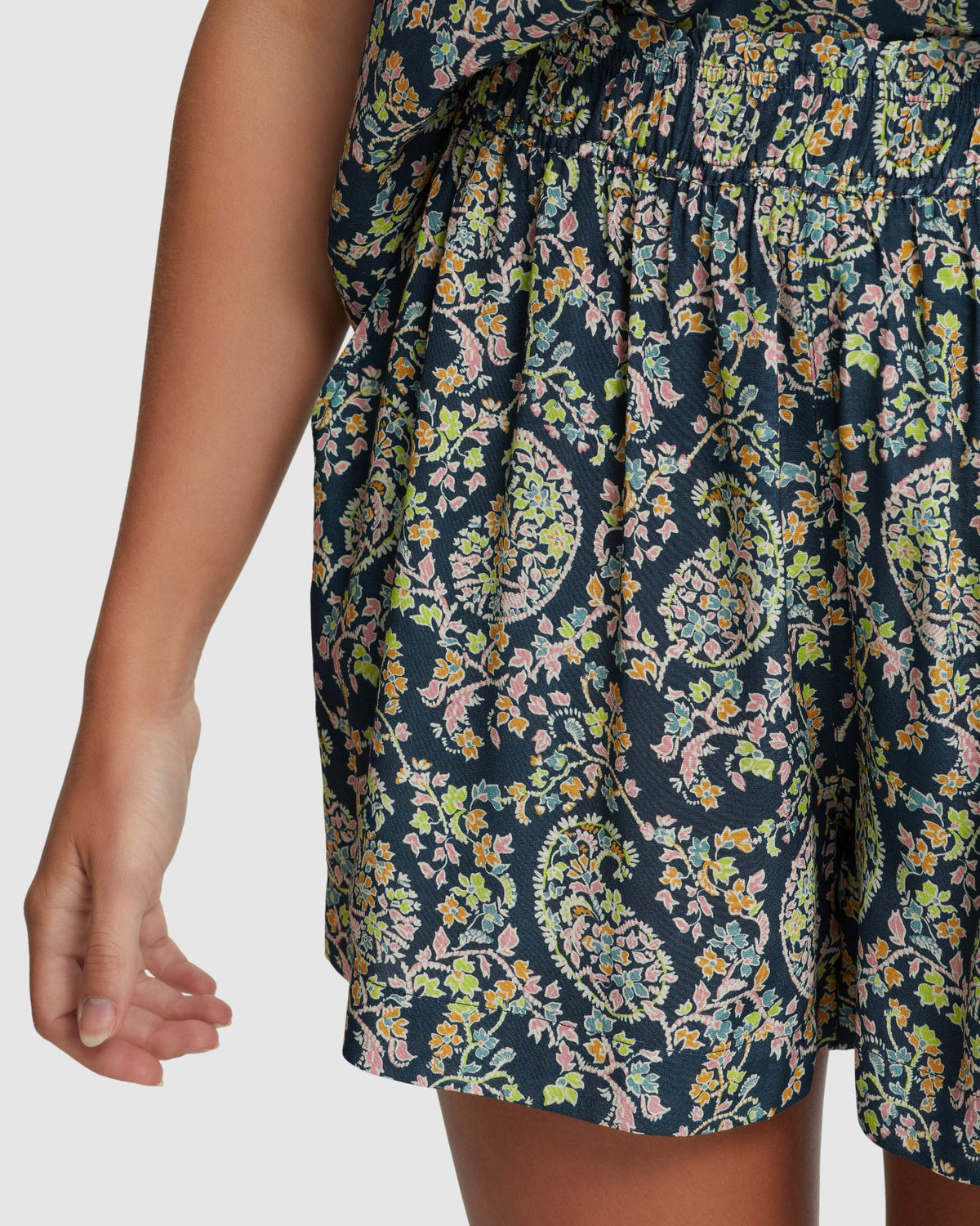 COURTNEY PAISLEY SHORTS WOMENS PANTS