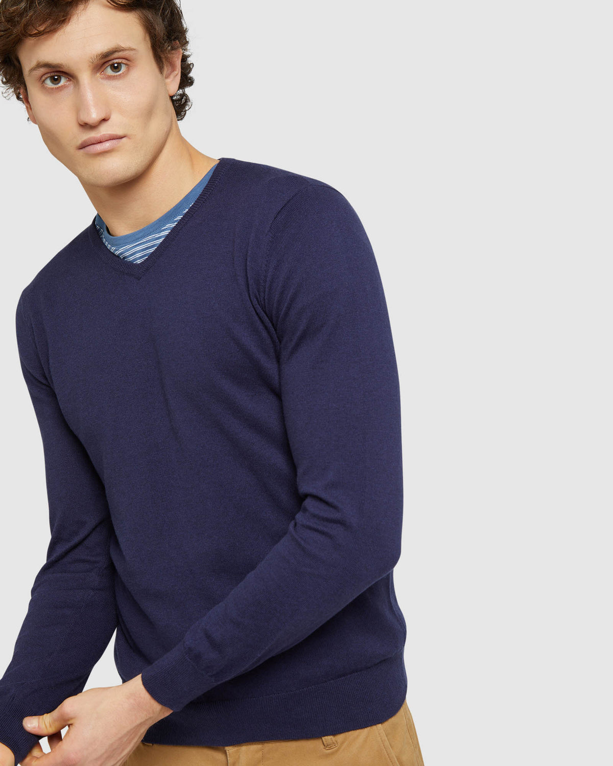 COTTON CASHMERE V-NECK PULLOVER