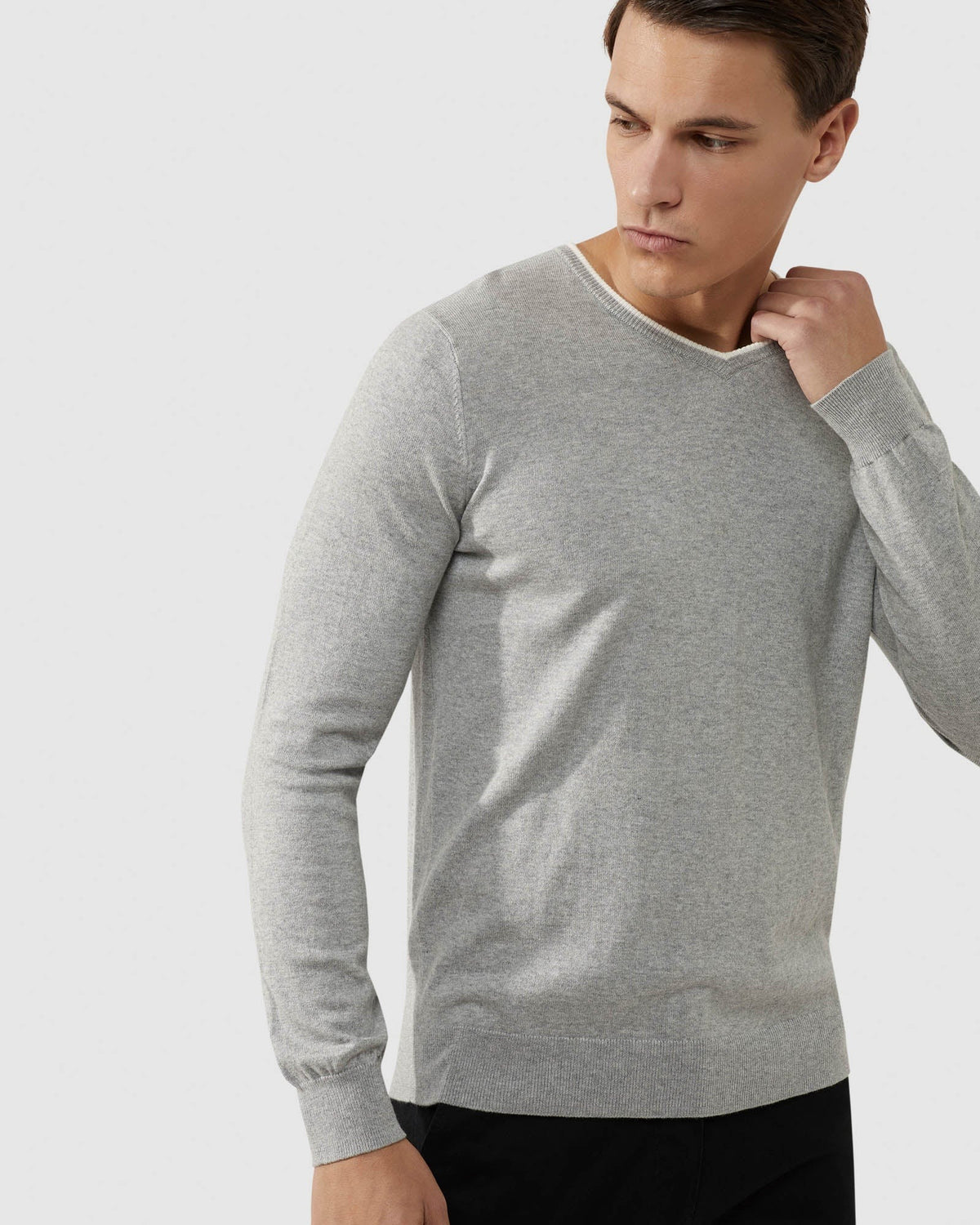 LENNY VNECK CASHMERE BLEND PULLOVER MENS KNITWEAR