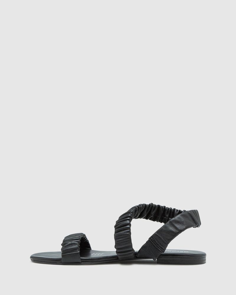 LYLA LEATHER SCRUNTCHY SANDAL BLACK