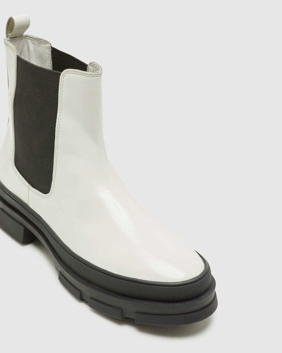 LEO CHELSEA BOOTS WOMENS SHOES