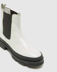 LEO CHELSEA BOOTS WOMENS SHOES